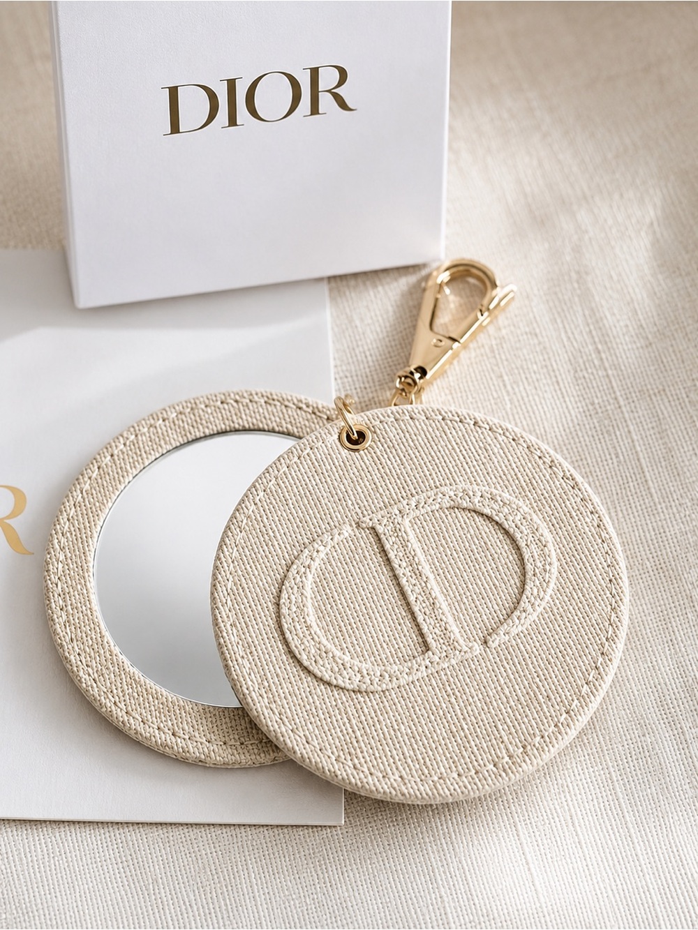 Dior Beige Linen Round Mirror Keychain Bag Charm Gold Clasp New In Box VIP/GWP - Picture 5 of 6
